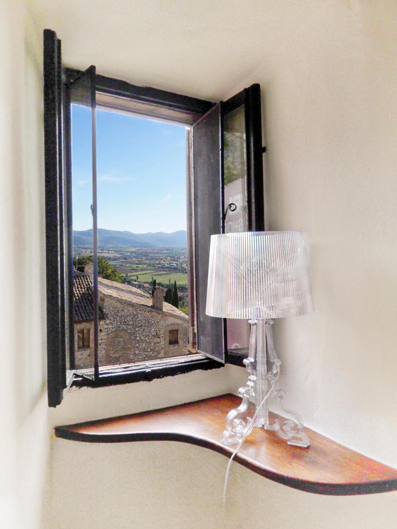Relais Borgo Lizori Country House Campello sul Clitunno Kültér fotó
