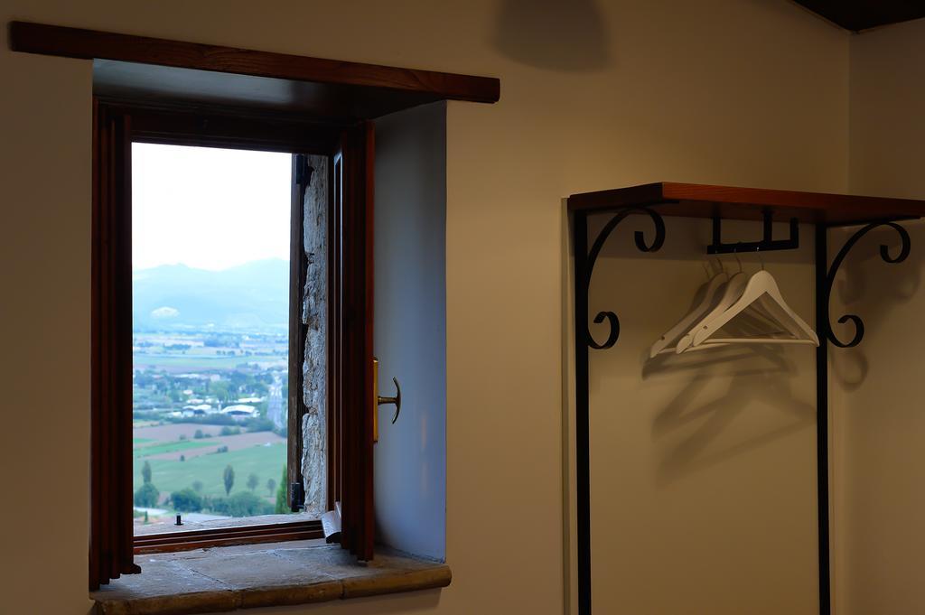 Relais Borgo Lizori Country House Campello sul Clitunno Kültér fotó