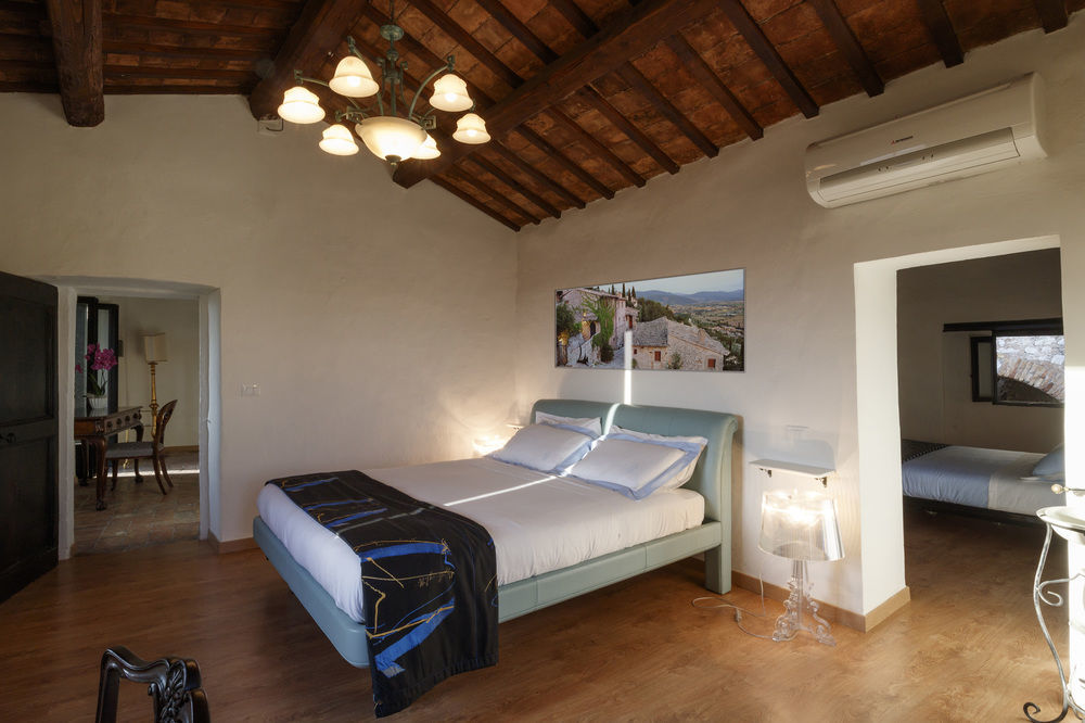 Relais Borgo Lizori Country House Campello sul Clitunno Kültér fotó