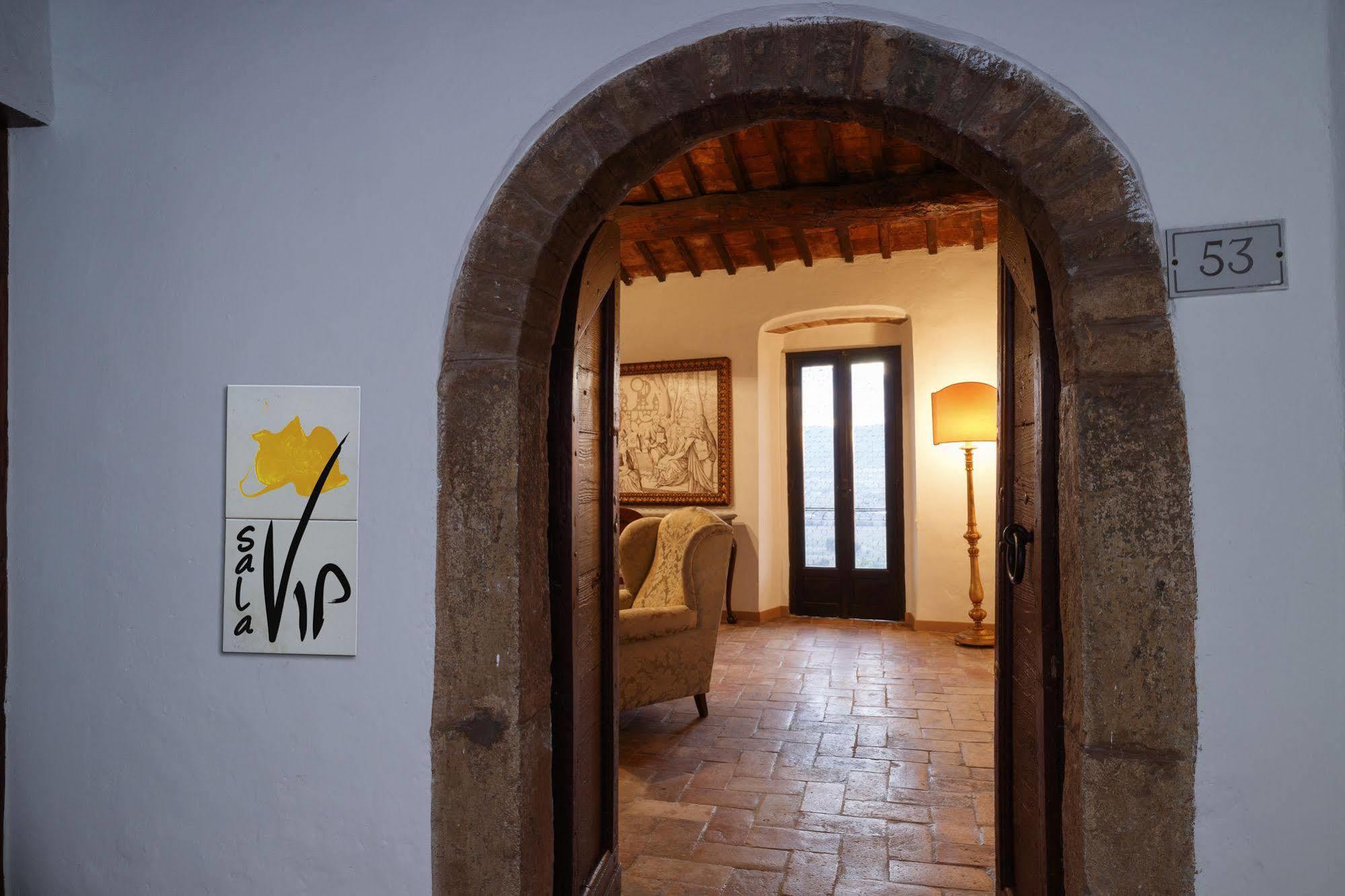 Relais Borgo Lizori Country House Campello sul Clitunno Kültér fotó