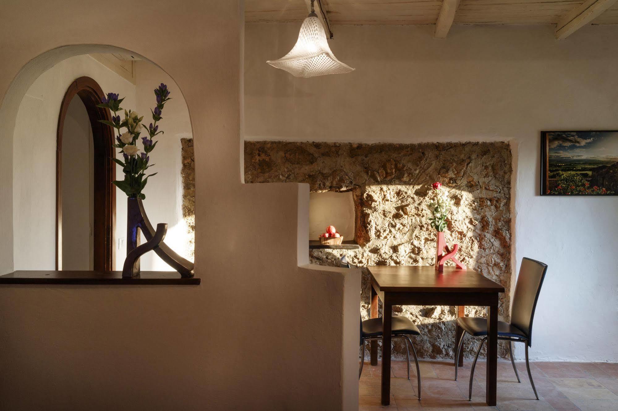 Relais Borgo Lizori Country House Campello sul Clitunno Kültér fotó