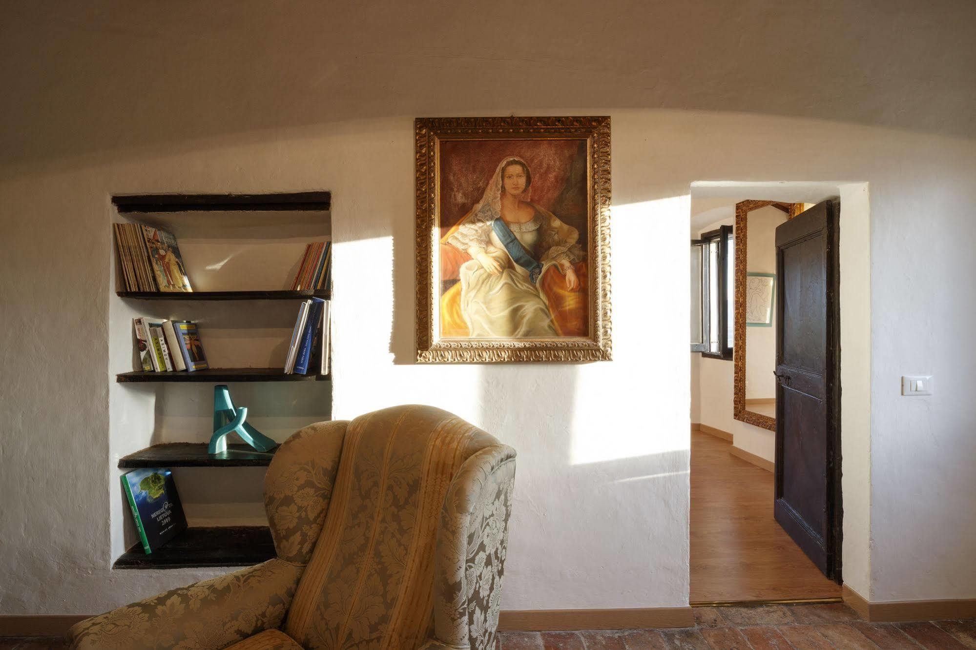 Relais Borgo Lizori Country House Campello sul Clitunno Kültér fotó