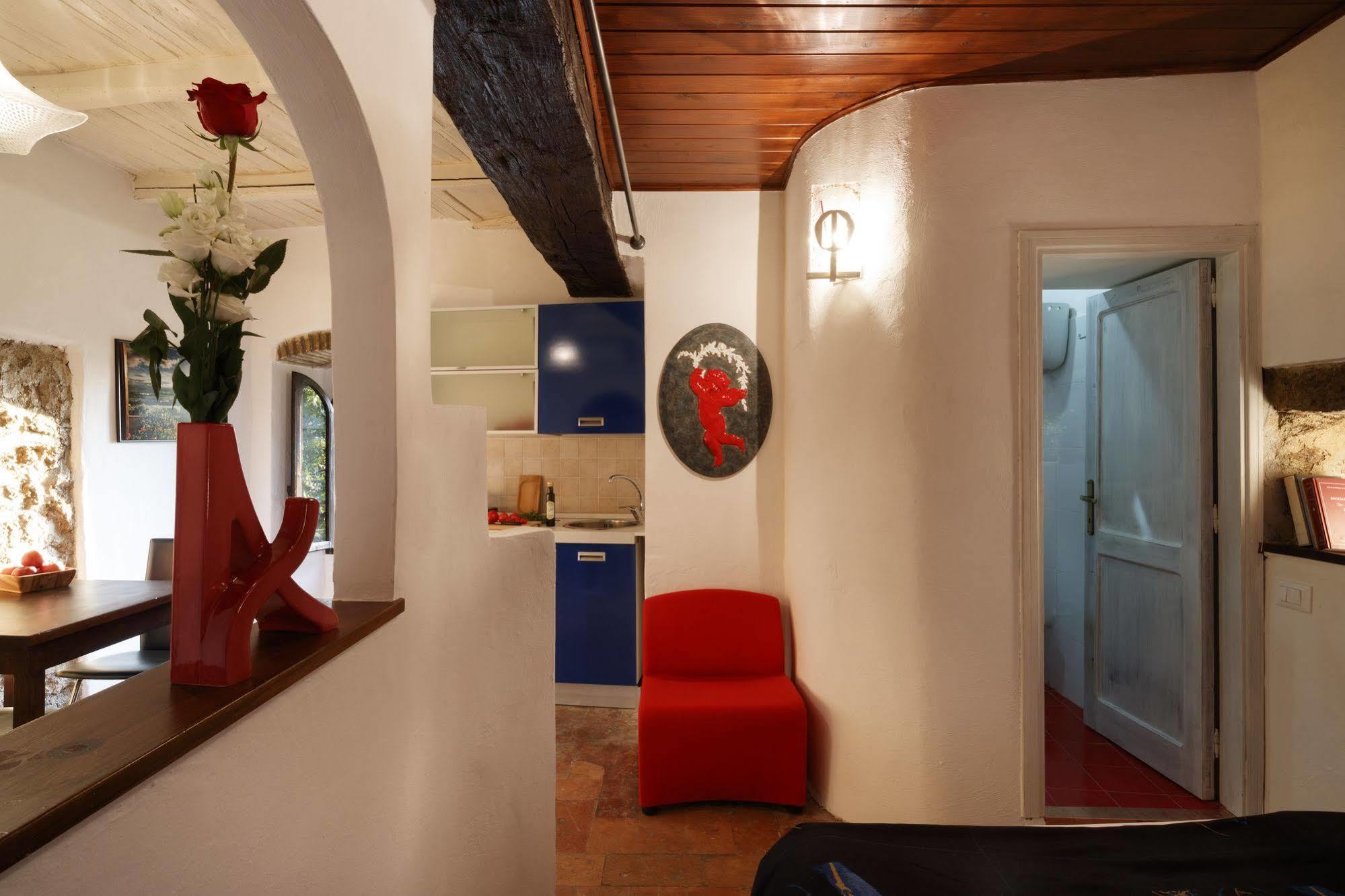 Relais Borgo Lizori Country House Campello sul Clitunno Kültér fotó